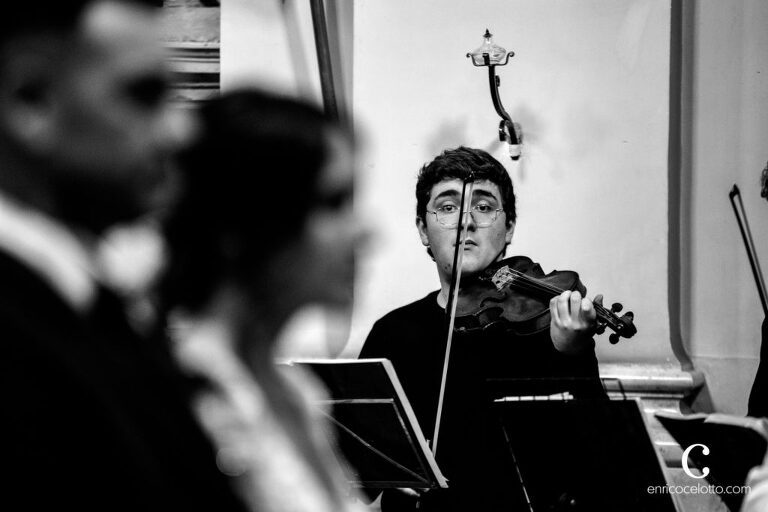 Violinist at the Church, Wedding